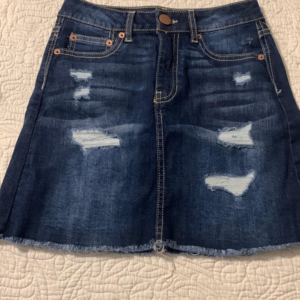 Womens No Boundaries Skirt. Never worn. Size 1.
